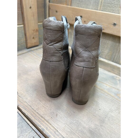 Merrell Womens Wedge Ankle Boots Size 8 Khaki Gray Leather & Suede - Picture 4 of 11